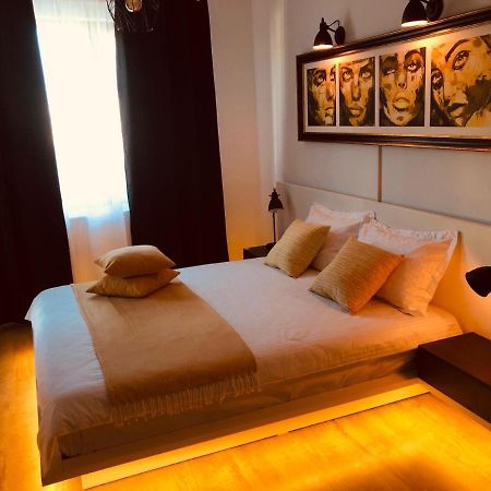 Kolonaki Domus Apartment 3 Iasi Buitenkant foto