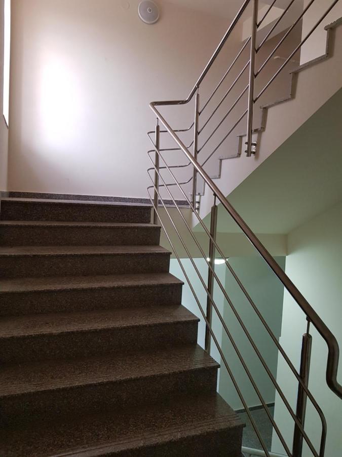 Kolonaki Domus Apartment 3 Iasi Buitenkant foto